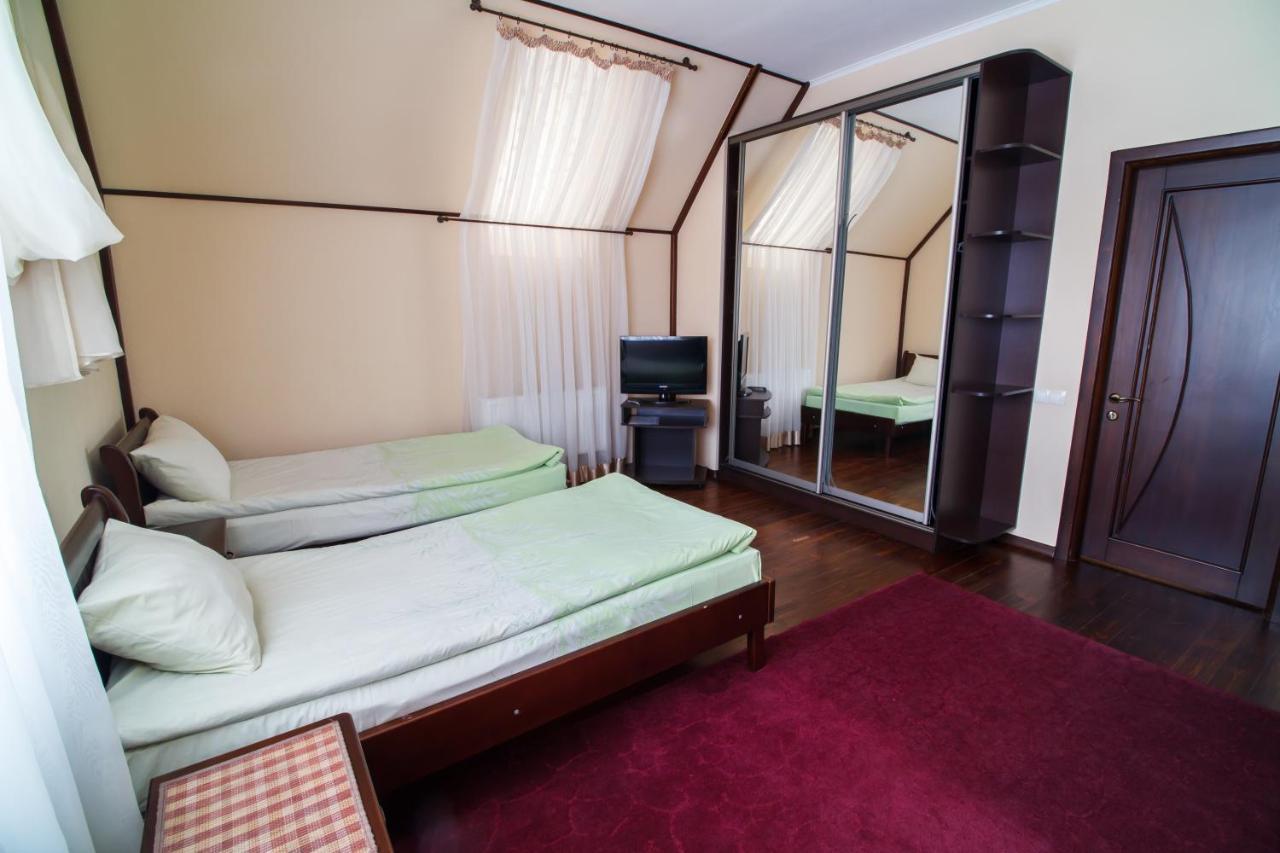 Hotel on Khmelnytskogo 8 Kharkiv Eksteriør bilde