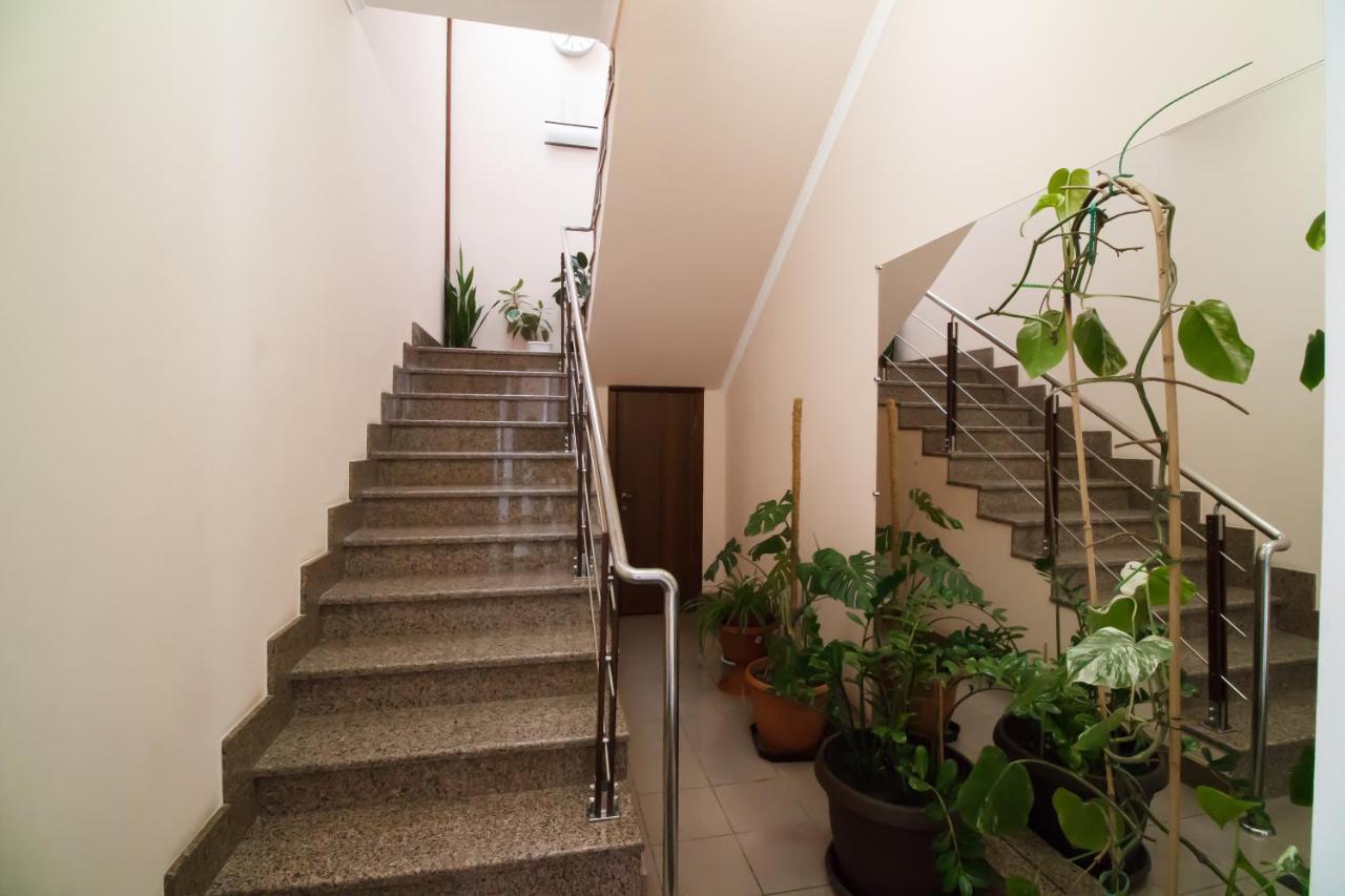 Hotel on Khmelnytskogo 8 Kharkiv Eksteriør bilde
