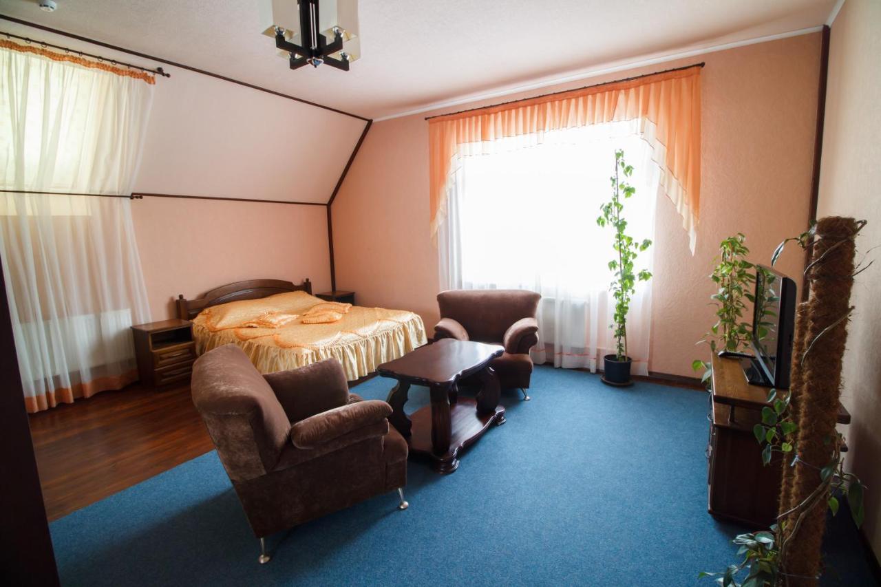 Hotel on Khmelnytskogo 8 Kharkiv Eksteriør bilde
